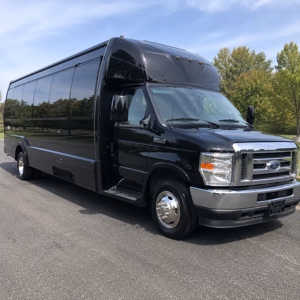 Glendale Birthday, Sweet 16, & Quinceañera Party Bus Rentals