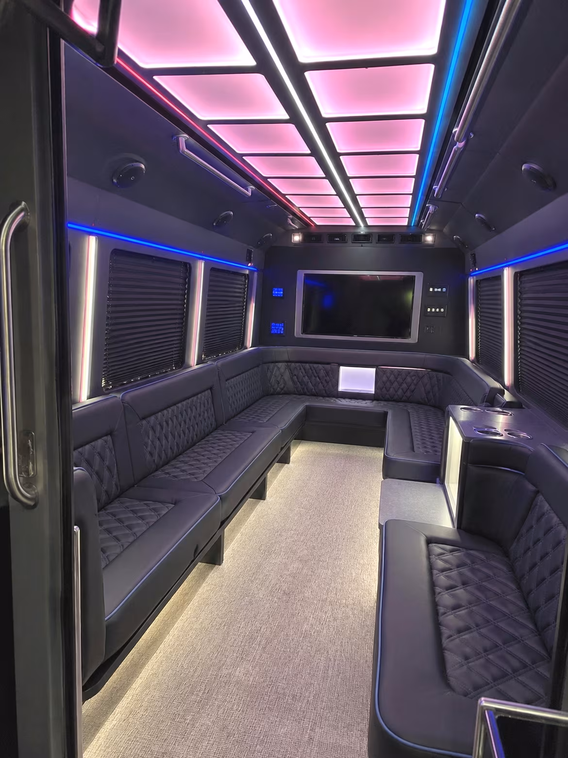 Peoria Birthday, Sweet 16, & Quinceañera Party Bus Rentals